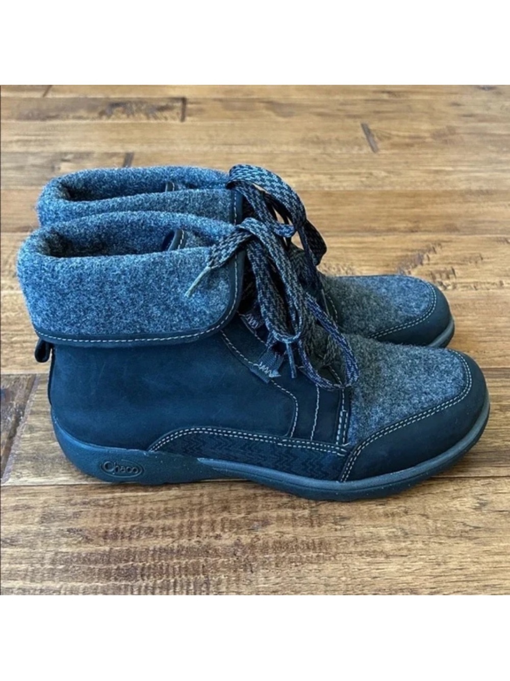 Chaco Barbary Winter Boots Wool Leather Fleece Black Gray Womens Size 7.5